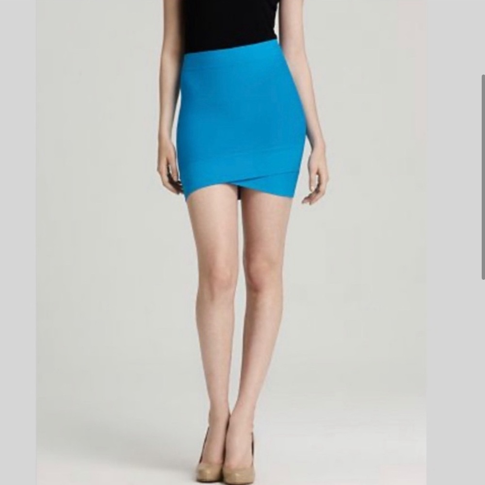 BCBGMaxAzria 'Silvie' Criss Cross Hem
Bandage Mini Skirt - Cyan - New!